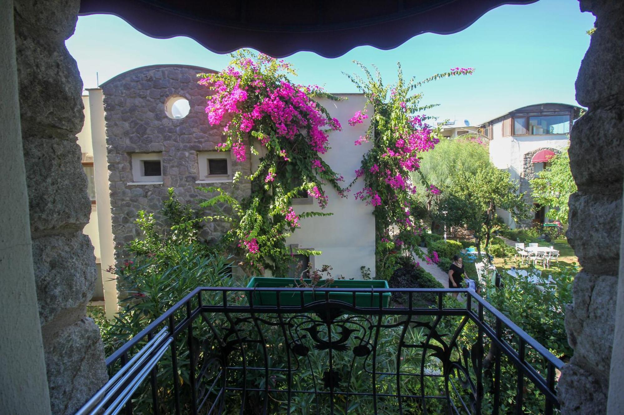 Bella Garden Hotel Bodrum ภายนอก รูปภาพ